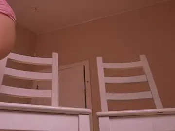 Stripchat Free Porn Cam of Miablueye