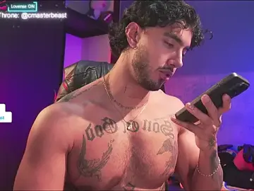 Stripchat Live Sex Cam of JACOB_MARTINS