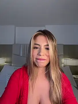 Stripchat Adult Webcams of _laura_02