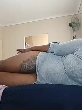 Stripchat Adult Webcams of curvybigAssxx