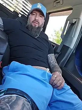 Stripchat Live Sex of Beardedtattood