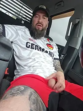 Stripchat Live Porn of Beardedtattood