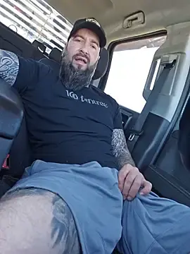 Stripchat Best live sex cam show of Beardedtattood