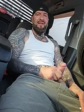 Stripchat Live Sex of Beardedtattood
