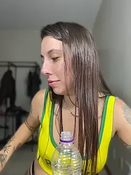 Stripchat Best live sex cam show of Carolini09