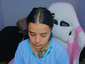 Stripchat Live Sex of Nicole_Foxx_