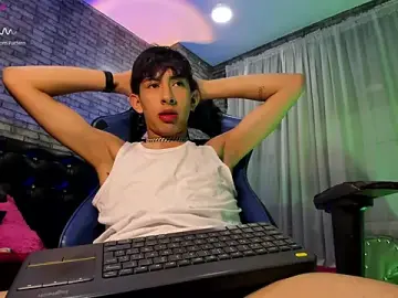 Stripchat Watch Live Sex Cams of Tommy_Fox