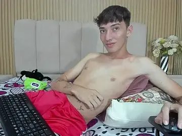 Stripchat Free Porn Cam of MichaelVasquex