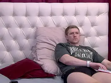 Stripchat Best live sex cam show of EthanPinkman
