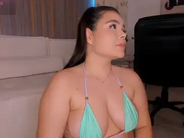 Stripchat Free Live Porn of IsabellaAllen