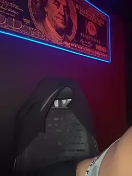 Stripchat Best Webcam of areviklusine1
