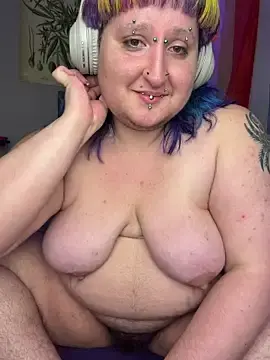 Stripchat Live Sex Cam of ivosforest