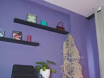 Stripchat Best live sex cam show of roselinedior
