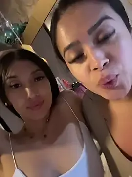 Stripchat Free Live Porn of Sara_fun