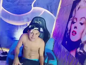 Stripchat Live Sex Cam of Alexi_hot23