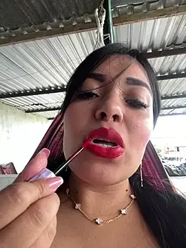 Stripchat Adult Webcams of _SARA_69