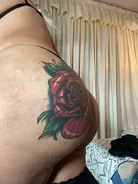 Stripchat Free Porn Cam of scarlett_sexx69