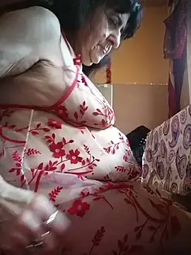 Stripchat Sex Cam of Lovely_Lori