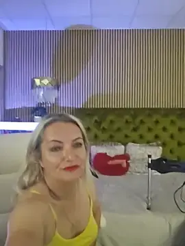 Stripchat Adult Webcam of LadyTouch