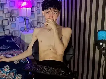 Stripchat Nude Webcam of Twink_Sebas7