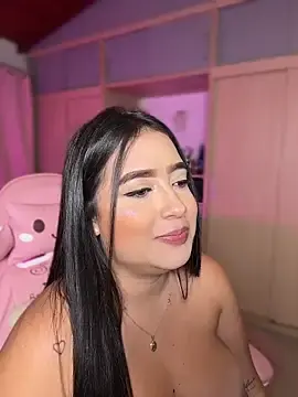 Stripchat Live Sex Cam of Emiily_Moore1