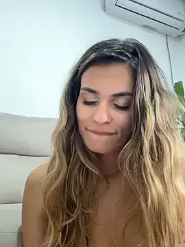 Stripchat Best live sex cam show of cuteluci_