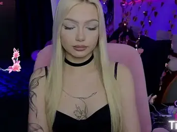 Stripchat Adult Webcam of LinaLirian