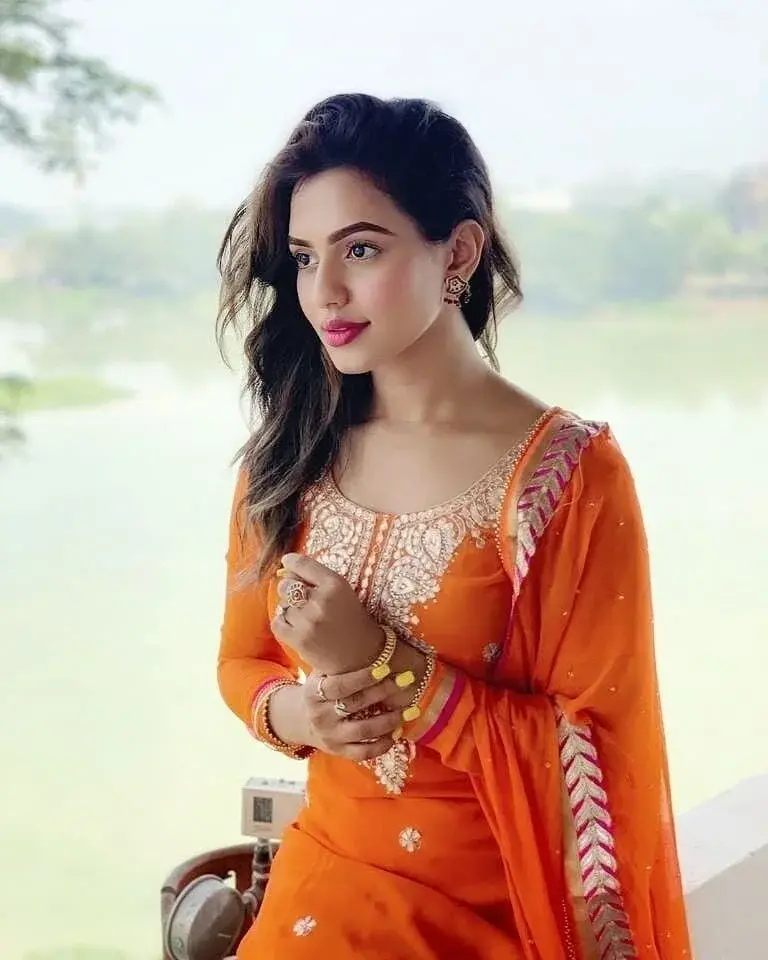 Disha_33