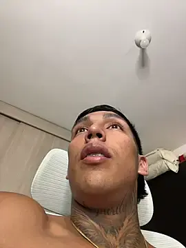 Stripchat Watch Live Sex Cams of sendfer