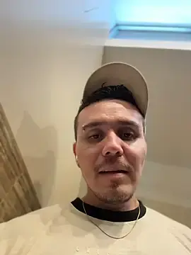 Stripchat Adult Webcam of adam-rivera