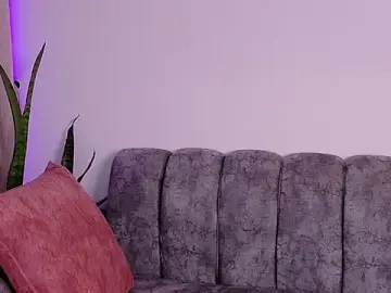 Stripchat Live Sex Cam of samiradoll