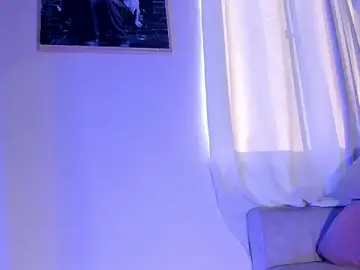 Stripchat Sex Cam of HannahDavis_