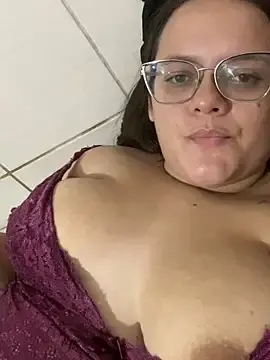 Stripchat Sex Cam of Laryssinha_69