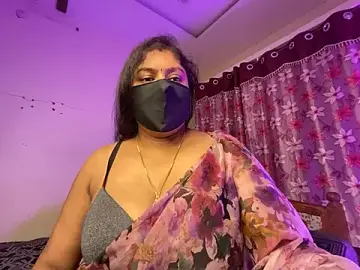 Stripchat Watch Live Sex Cams of LouleyRani_