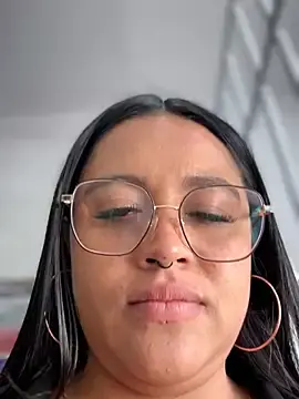 Stripchat Live Sex Cam of Mia_Risky-1