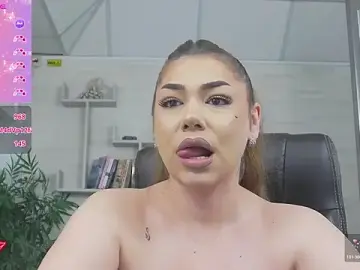 Stripchat Free Live Porn of Ella_sweety