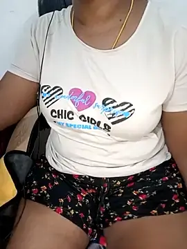 Stripchat Adult Webcam of Tamil-hotwife