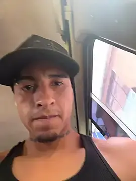 Stripchat Live Sex Cam of willclayy