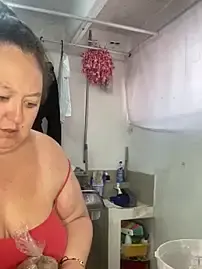 Stripchat Live Sex Cam of Chloee_Peach