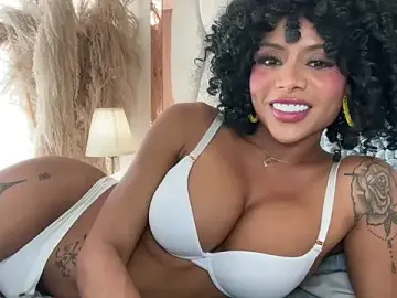 Stripchat Sex Cam of HOT_LADY_777