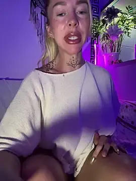 Stripchat Adult Webcam of CheekyChels