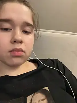 Stripchat Watch Live Sex Cams of HornyGirlH