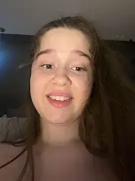 Stripchat Live Porn of HornyGirlH