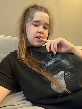 Stripchat Sex Cam of HornyGirlH