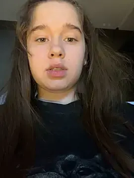 Stripchat Free Porn Cam of HornyGirlH