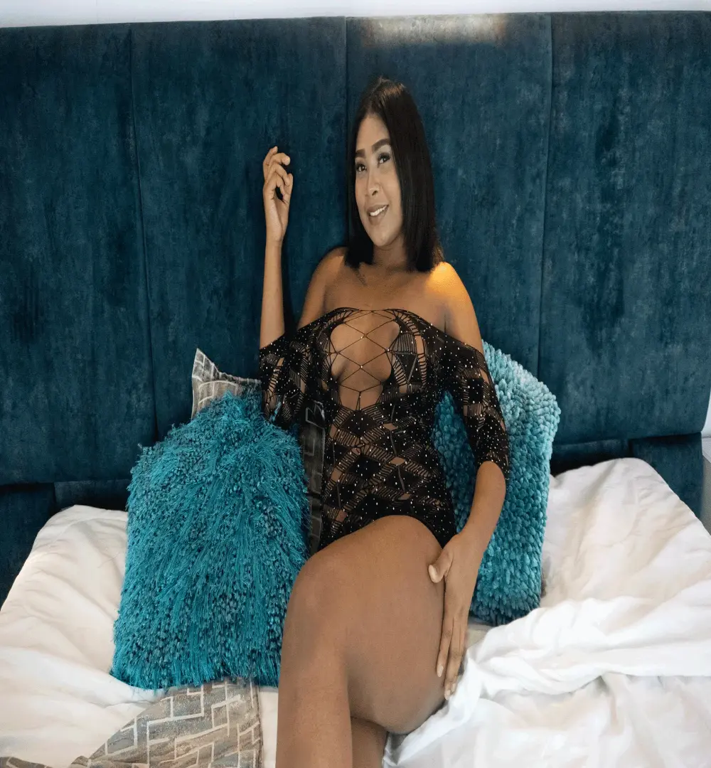 Chloe_LaurentXXX