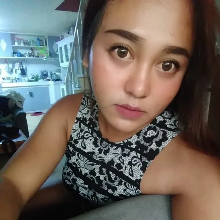 SLUTTYPERVERTMOM