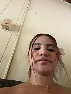Stripchat Watch Live Sex Cams of ViankaRose