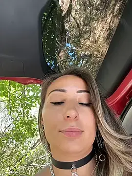 Stripchat Live Sex of Wonder_Kari