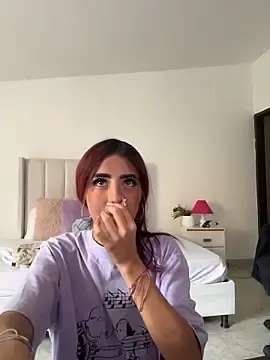 Stripchat Live Sex Cam of Mirandaa_Rogers